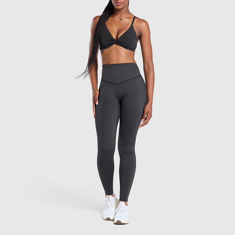 Light Support Adjustable Elasticated Straps Twist Front Bralette Manufacturer | Yoga & Gym Bralette Supplier - Image 6